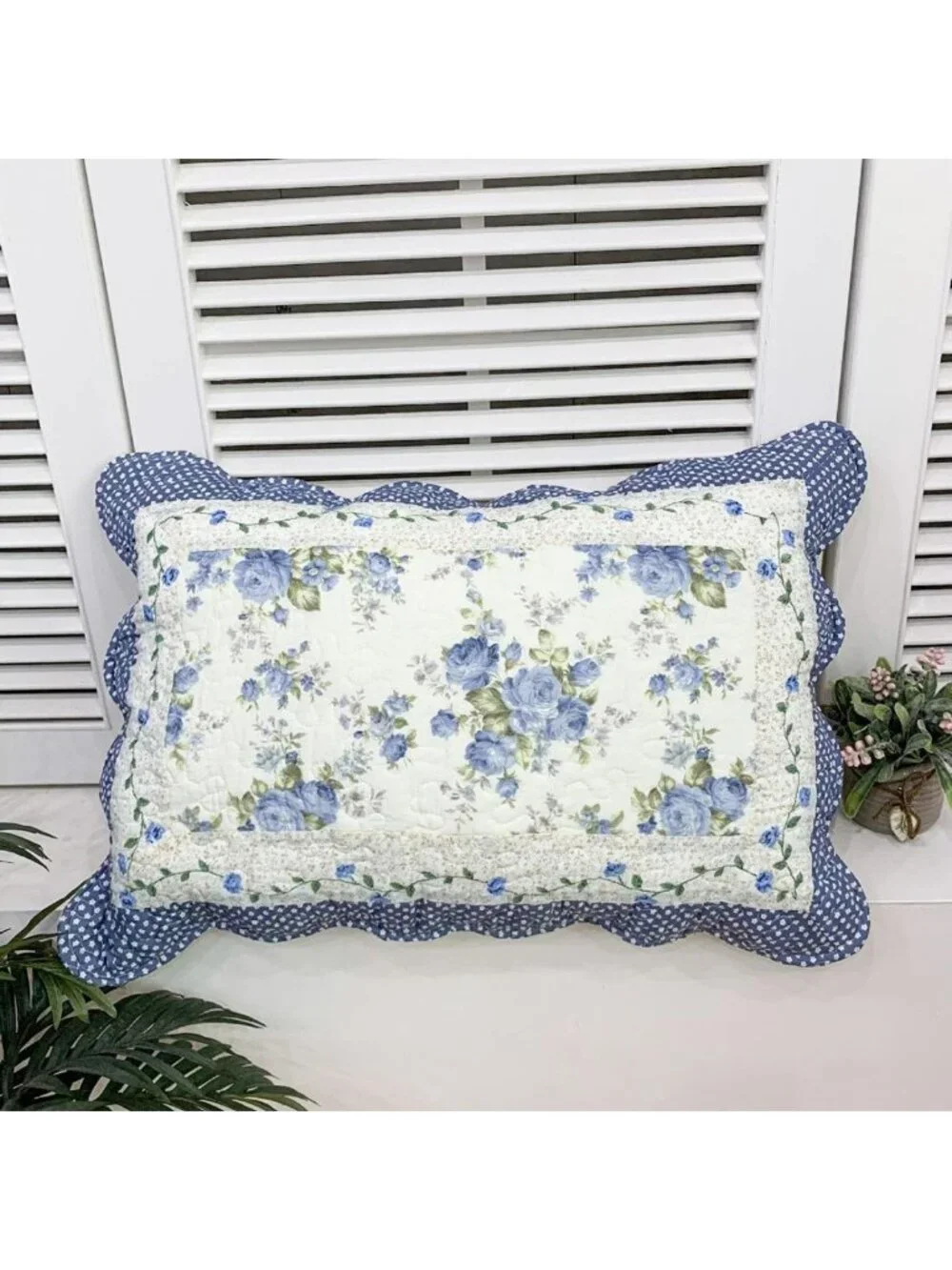 Boho Floral Quilted Pillow Shams Set - 2-Piece Cotton Patchwork, Standard Size